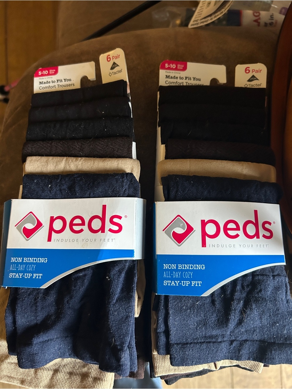 NWT PEDS trouser socks